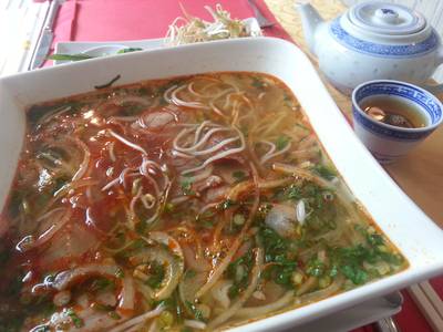 Vietnamesische Suppe